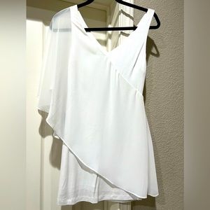 NWT BeBe White Asymmetrical Flutter Sleeve Dress Sz Xs